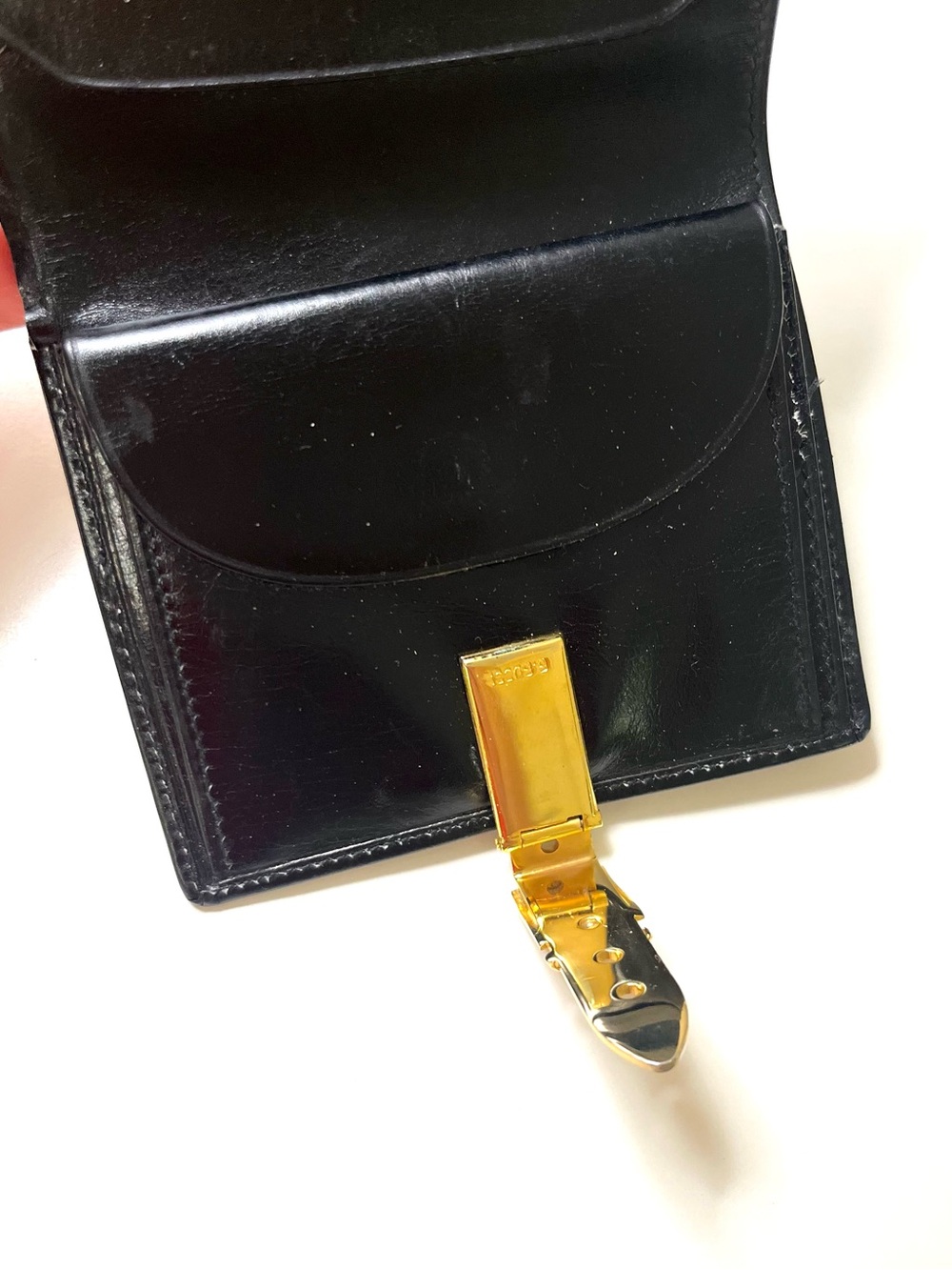 Gucci Authentic Vintage Black Compact Wallet - Picture 9 of 15